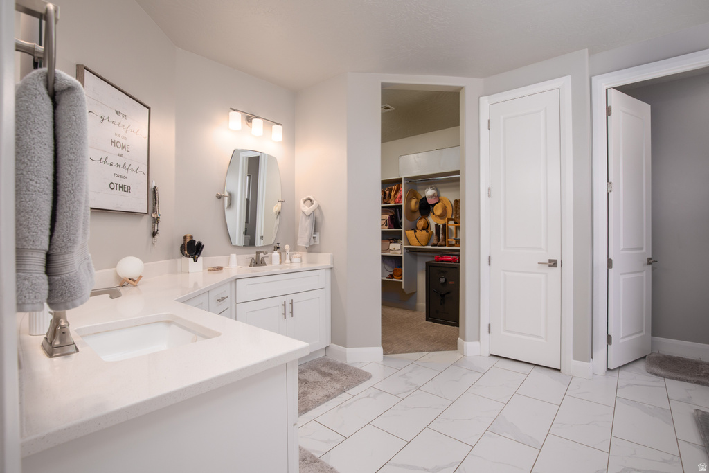 1212 E GORDON LN Washington, UT 84780