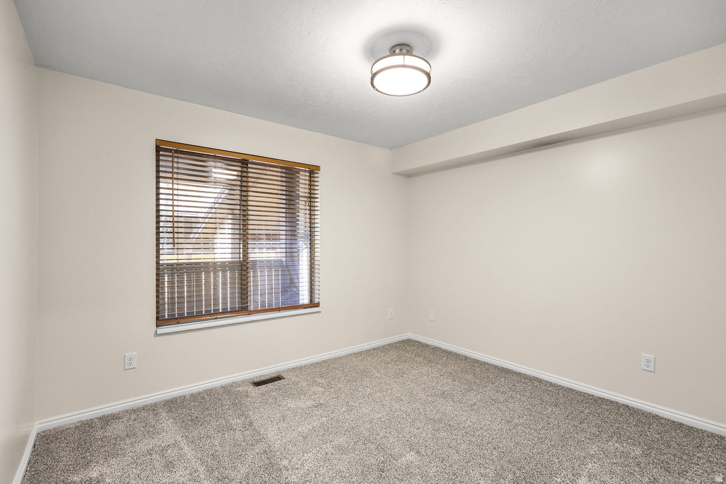 9153 S JEFFERSON PL Sandy, UT 84070