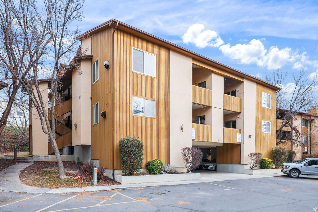 9153 S JEFFERSON PL Sandy, UT 84070