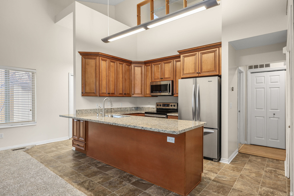 9153 S JEFFERSON PL Sandy, UT 84070