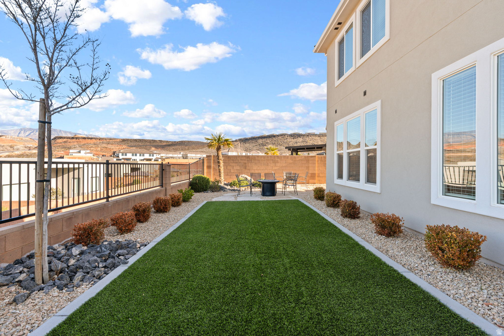 1359 N PASEOS ST Washington, UT 84780