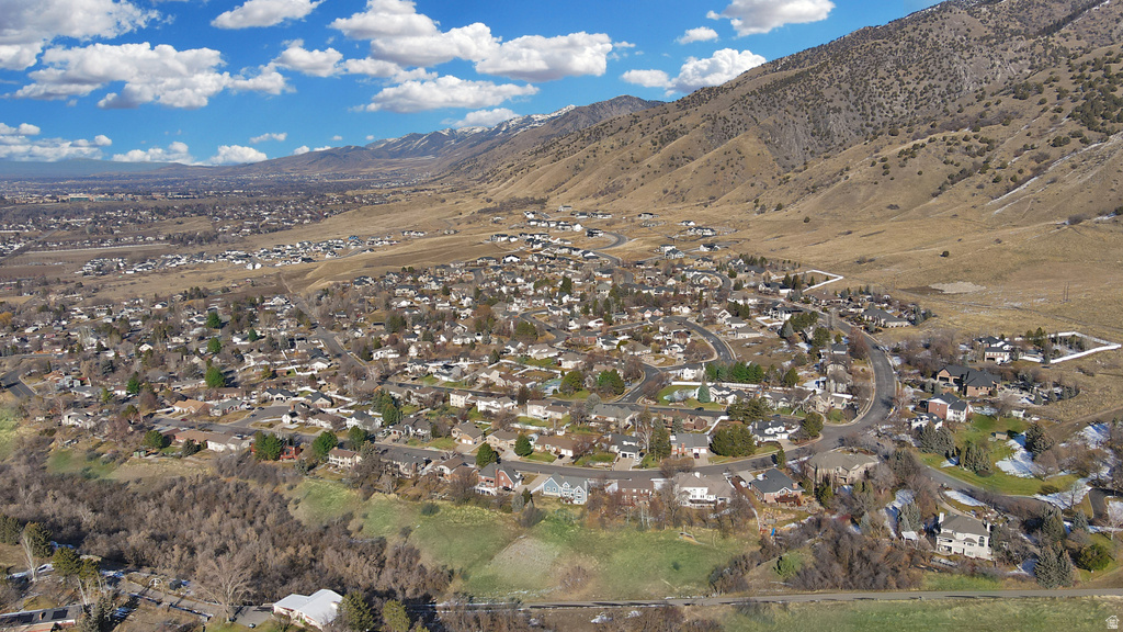 585  MAPLE HOLLOW LN Providence, UT 84332