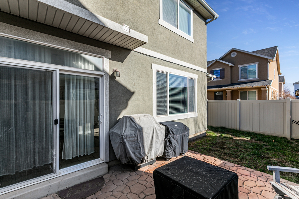 837 W WILSTEAD DR North Salt Lake, UT 84054