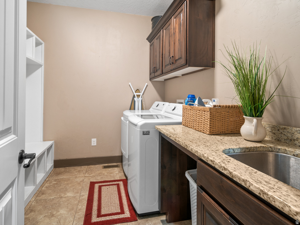 3736 W HAMMON LN Syracuse, UT 84075