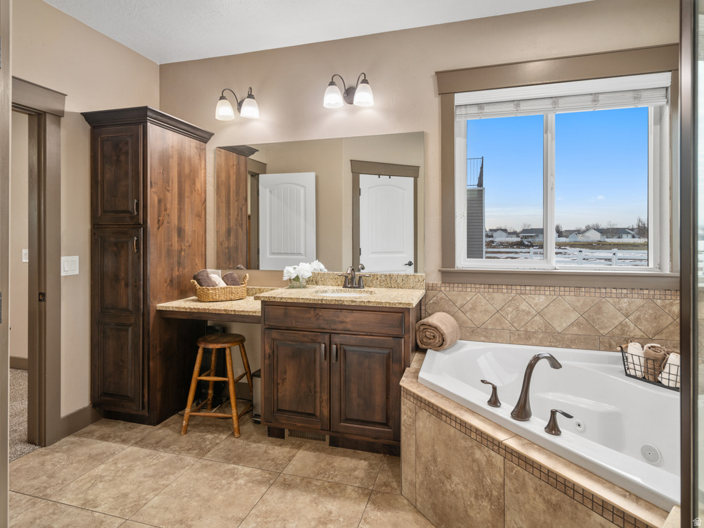 3736 W HAMMON LN Syracuse, UT 84075