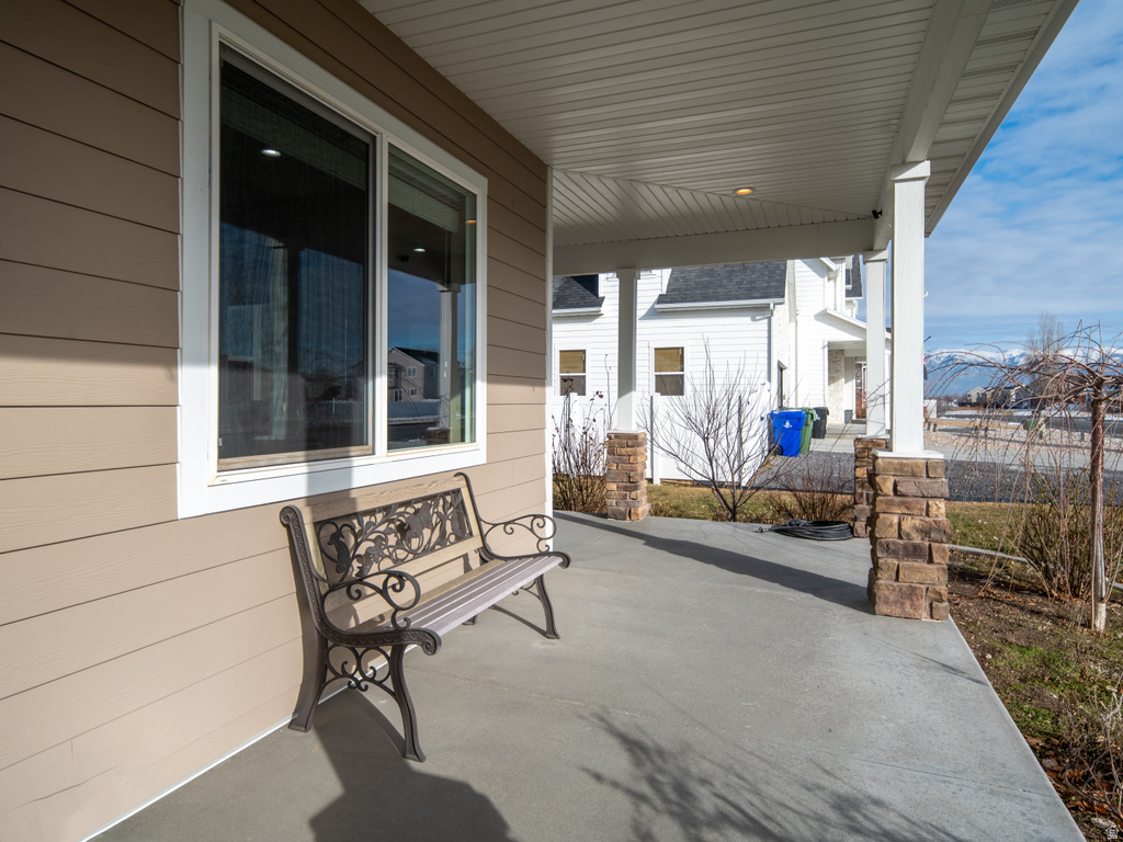 3736 W HAMMON LN Syracuse, UT 84075