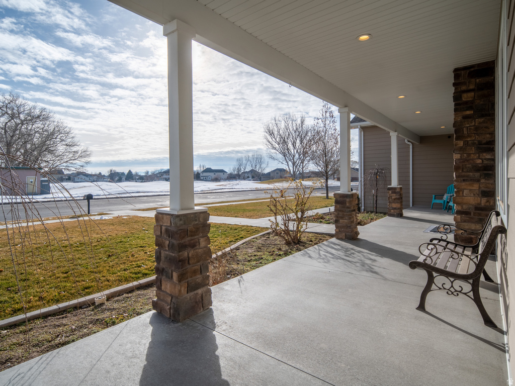 3736 W HAMMON LN Syracuse, UT 84075