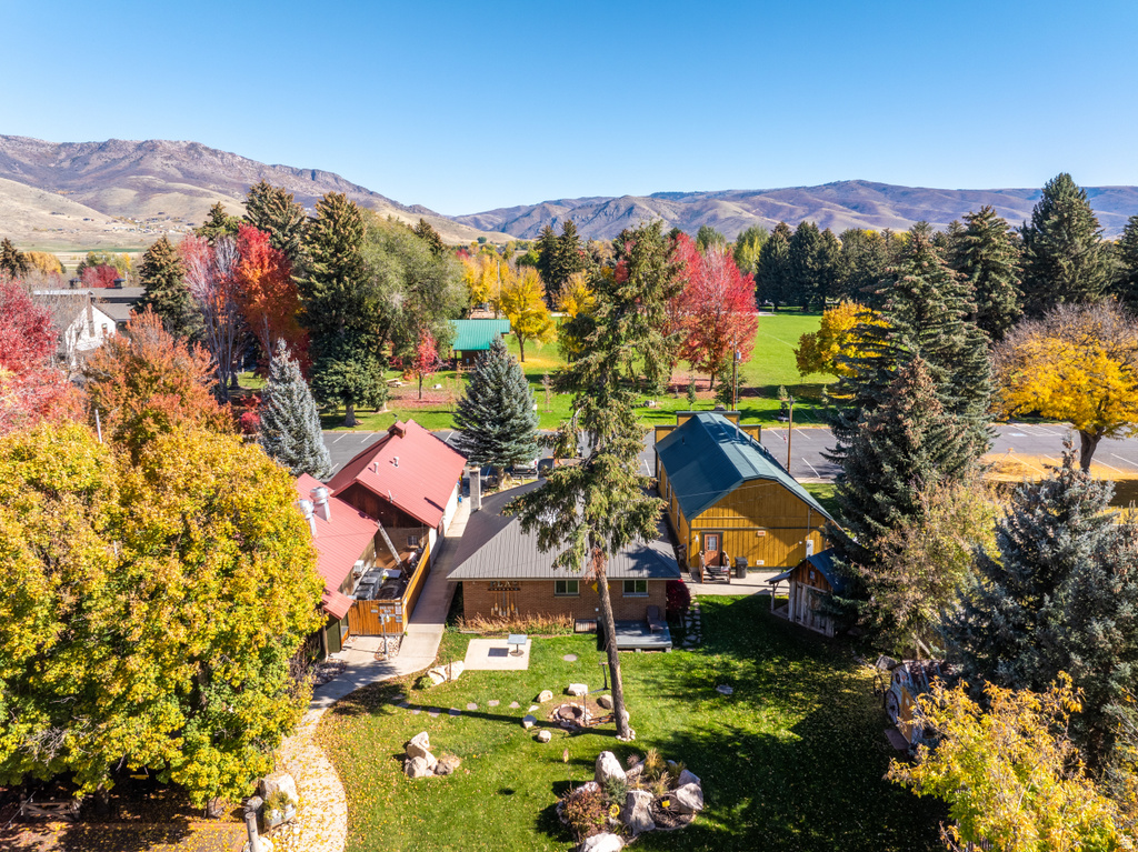 237 S 7400 E Huntsville, UT 84317