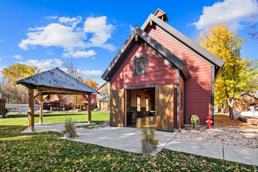 237 S 7400 E Huntsville, UT 84317