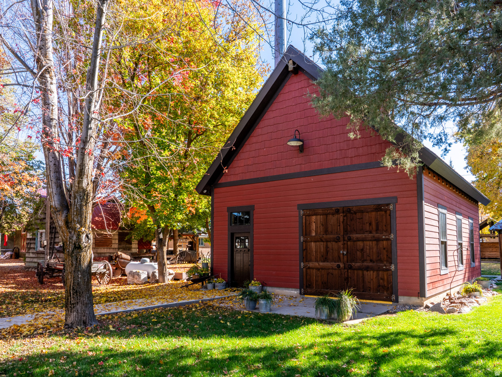 237 S 7400 E Huntsville, UT 84317