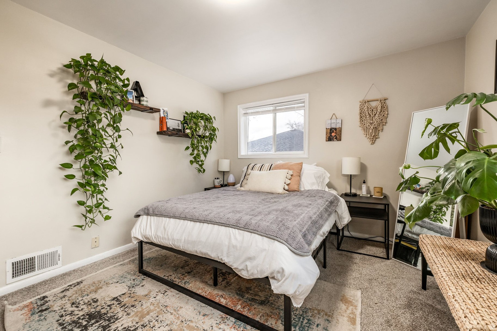 735 E LISONBEE AVE Millcreek, UT 84106