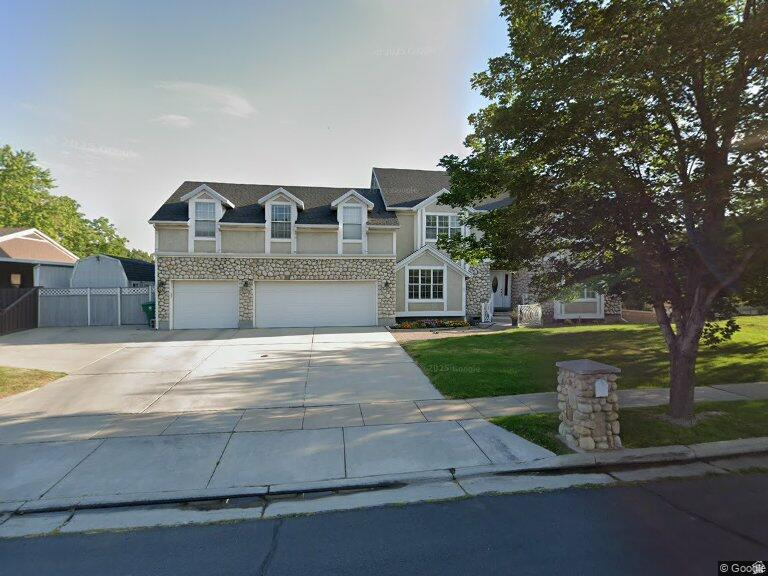 517 E HOLSTEIN WAY Murray, UT 84107