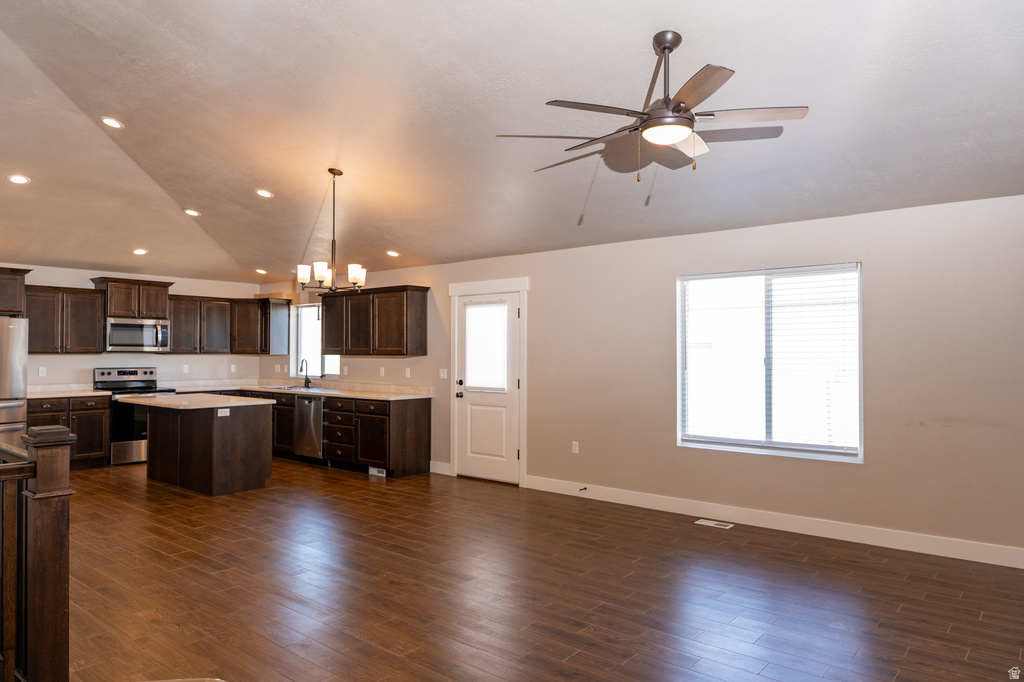 214 W WILLIAMS LN Grantsville, UT 84029