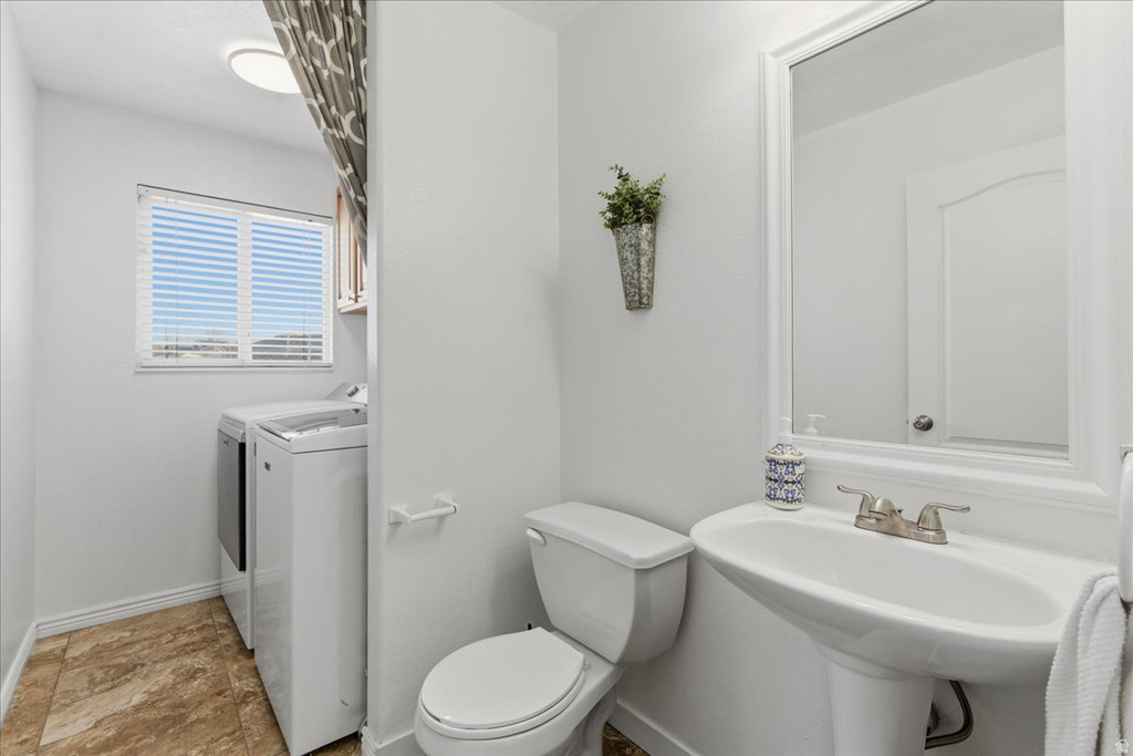 427 W CINNAMON CIR Saratoga Springs, UT 84045