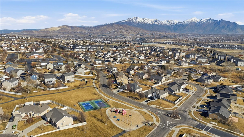 427 W CINNAMON CIR Saratoga Springs, UT 84045