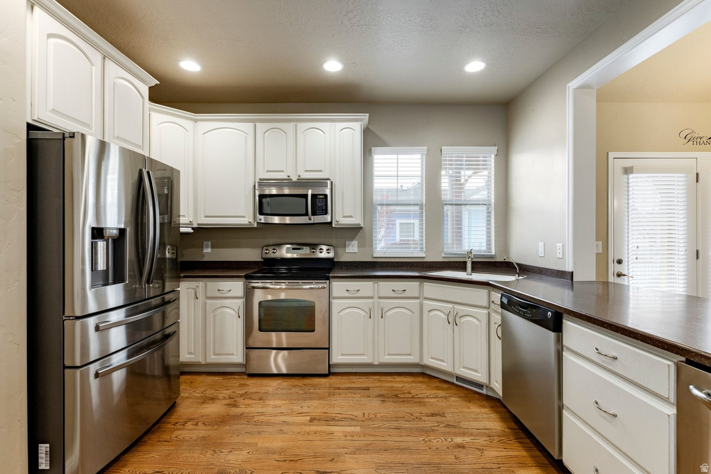 11067 S CASCABEL DR South Jordan, UT 84009