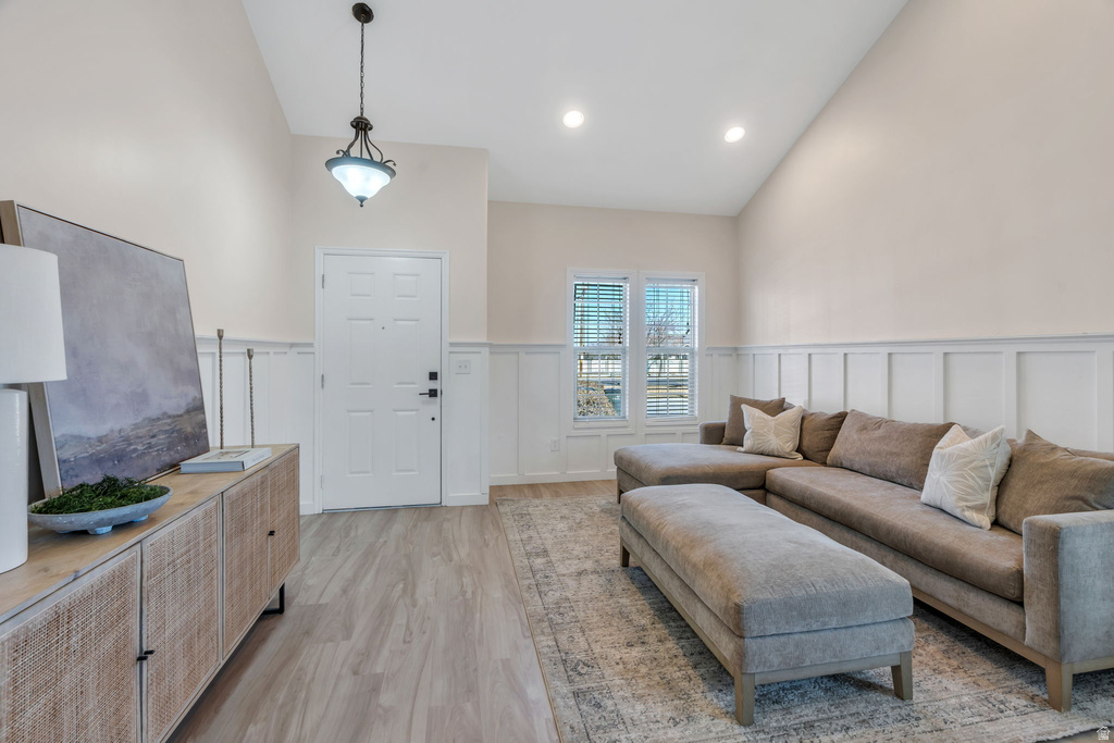 10227 S OQUIRRH LAKE RD South Jordan, UT 84095