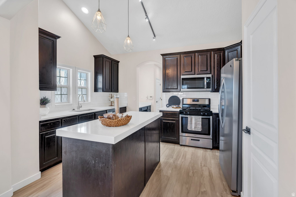 10227 S OQUIRRH LAKE RD South Jordan, UT 84095