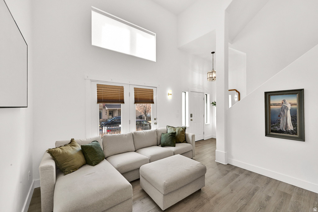 864 N FARMINGTON XING Farmington, UT 84025