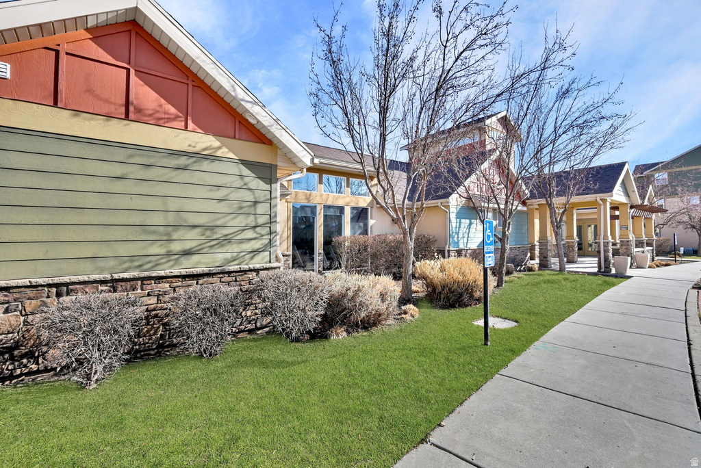 864 N FARMINGTON XING Farmington, UT 84025