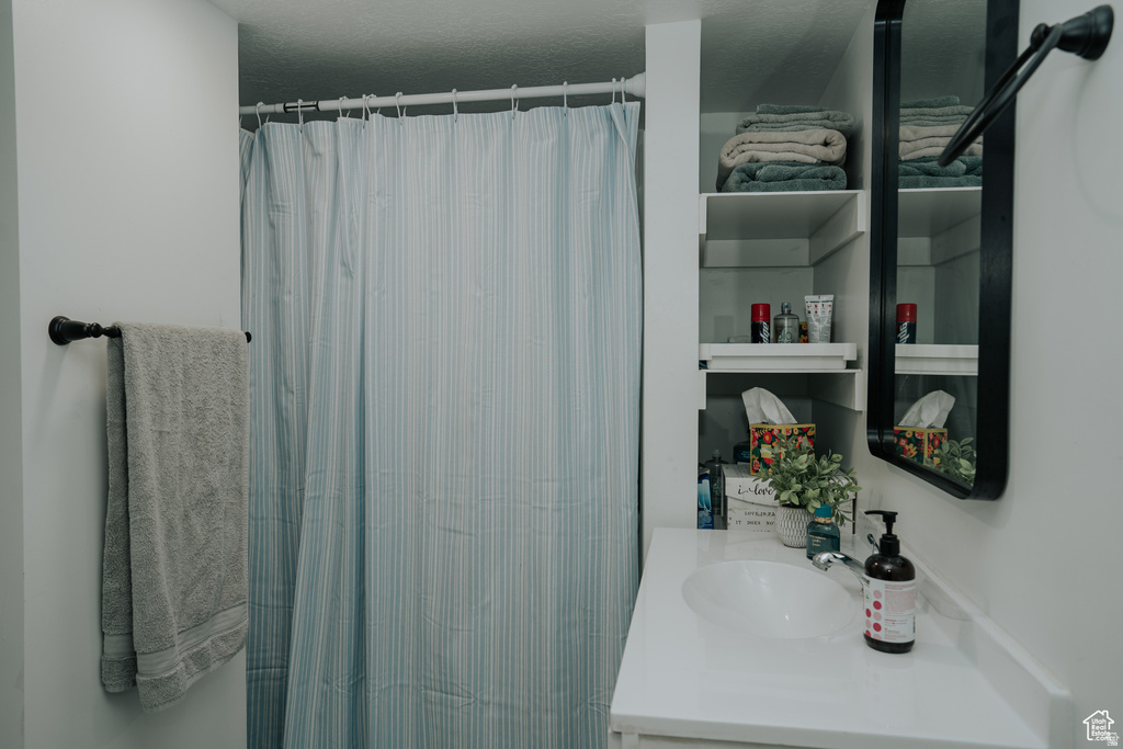 3744 S 810 E Millcreek, UT 84106