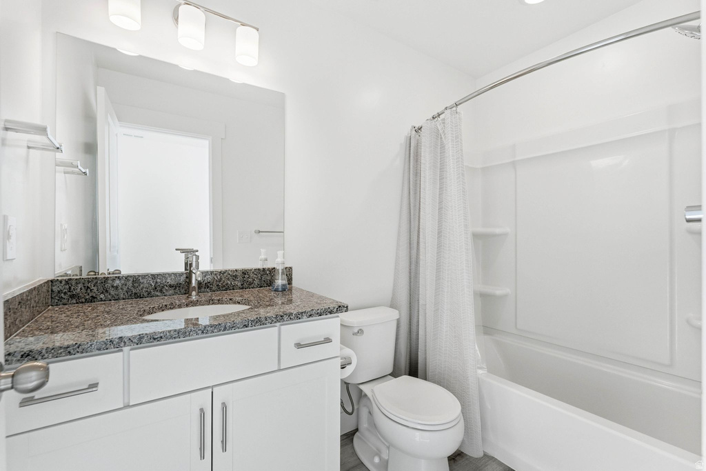 3022 S SHORELINE DR Syracuse, UT 84075