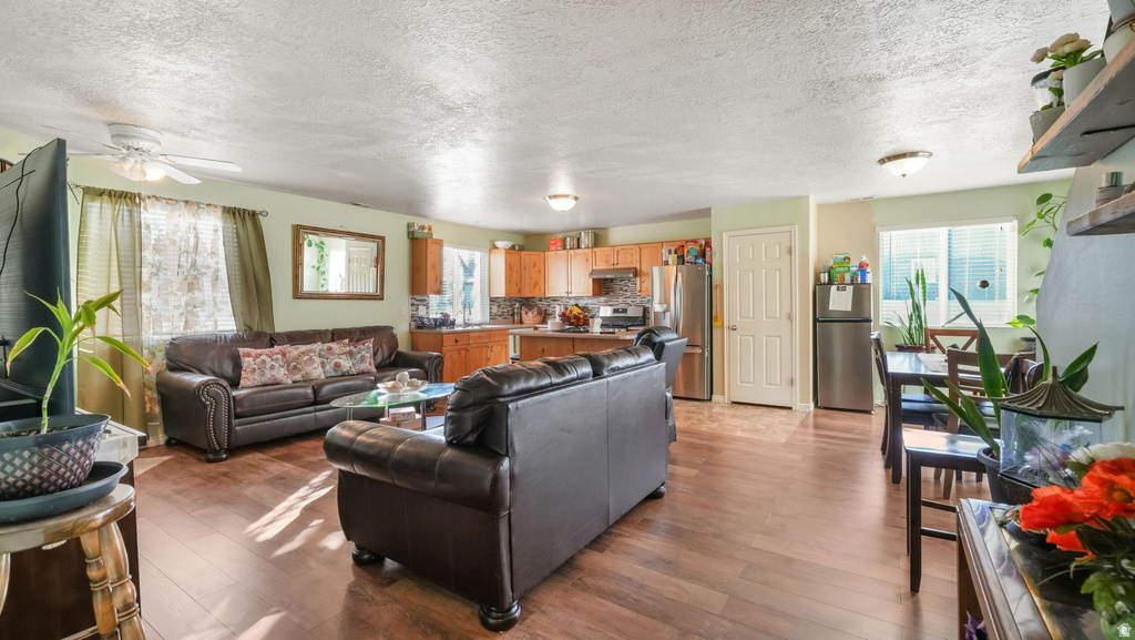 1651 N 40 E Tooele, UT 84074