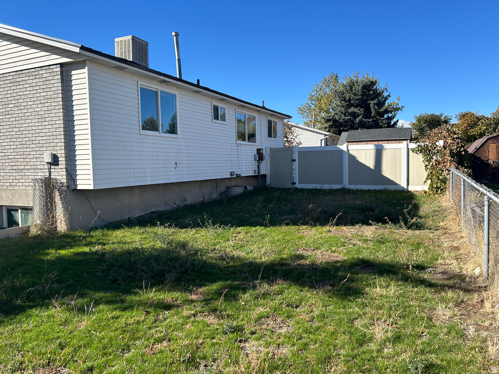 5156 W HIGHWOOD DR Kearns, UT 84118