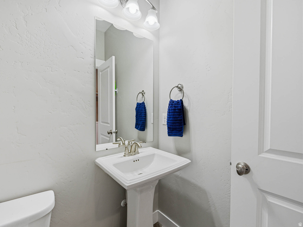 7170 N HONEY FIELD WAY Eagle Mountain, UT 84005