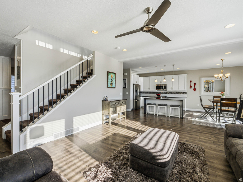 7170 N HONEY FIELD WAY Eagle Mountain, UT 84005