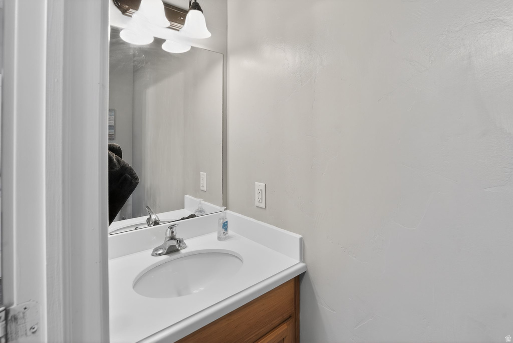 2016 E CEDAR TRAILS WAY Eagle Mountain, UT 84005