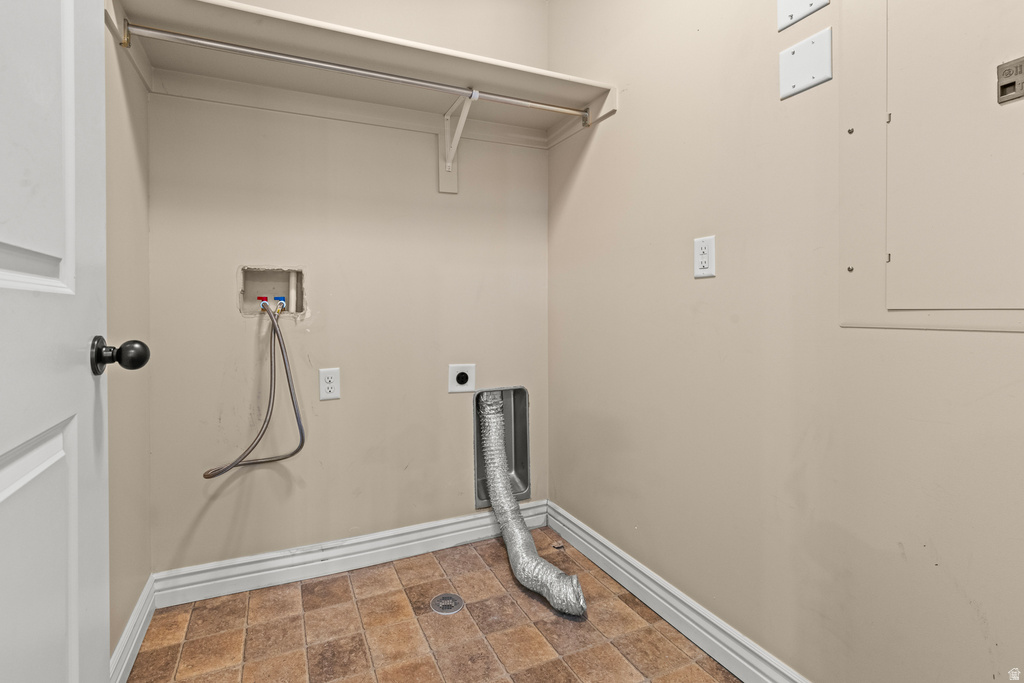 524 HYDE PARK LN Kaysville, UT 84037