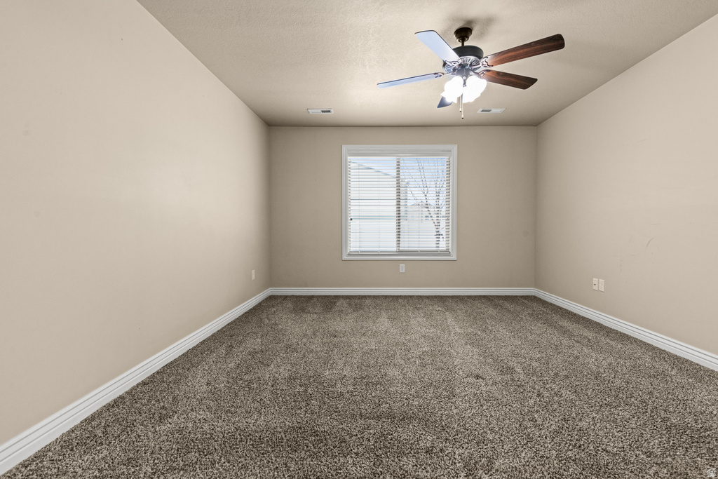 524 HYDE PARK LN Kaysville, UT 84037