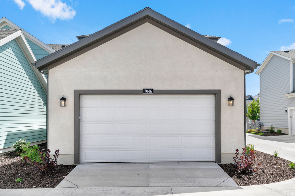 7046 W SWANSEA DR South Jordan, UT 84009