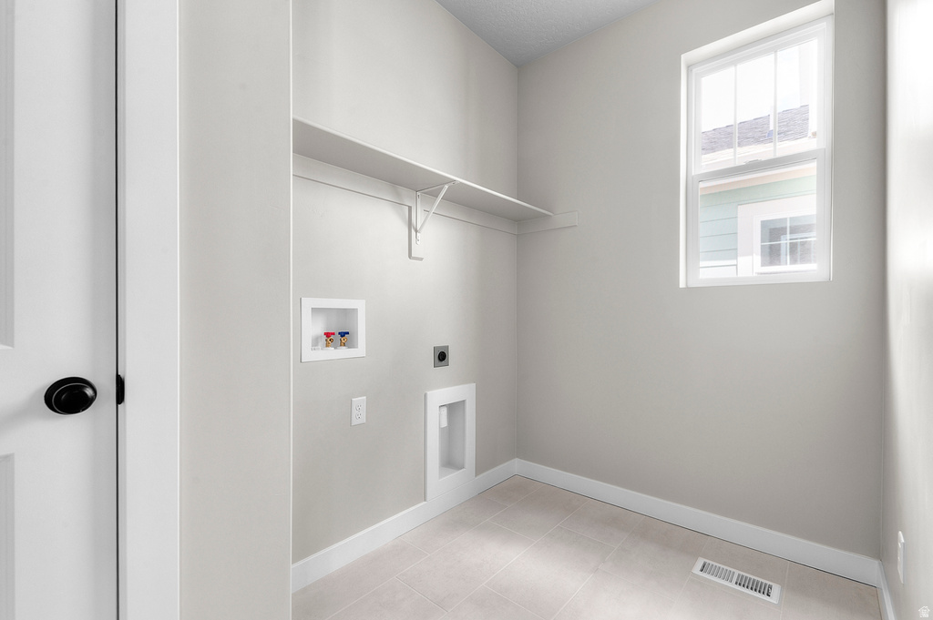 7046 W SWANSEA DR South Jordan, UT 84009