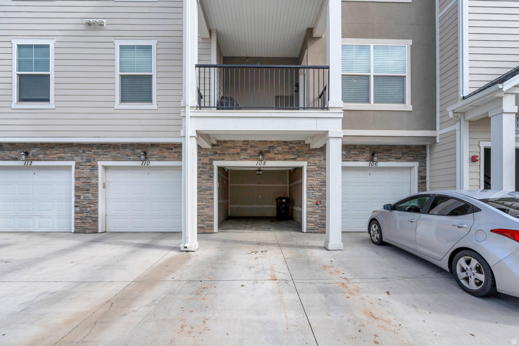 108 W SEASONS DR Vineyard, UT 84059