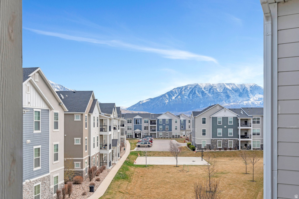 108 W SEASONS DR Vineyard, UT 84059