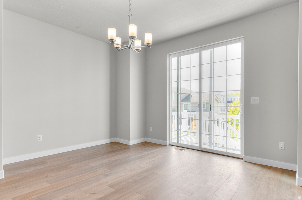 2554 S SINBAD WAY Magna, UT 84044