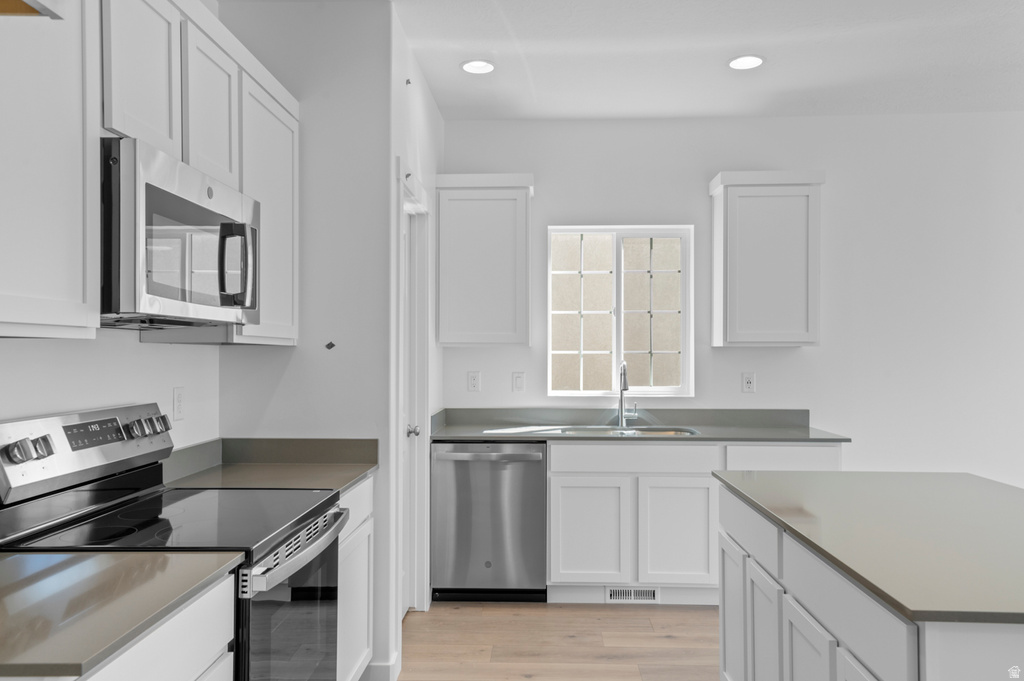 7821 W ALTA SPRINGS LN Magna, UT 84044