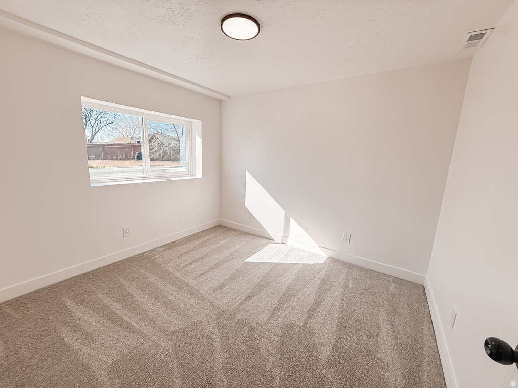 247 W 1925 N Layton, UT 84041