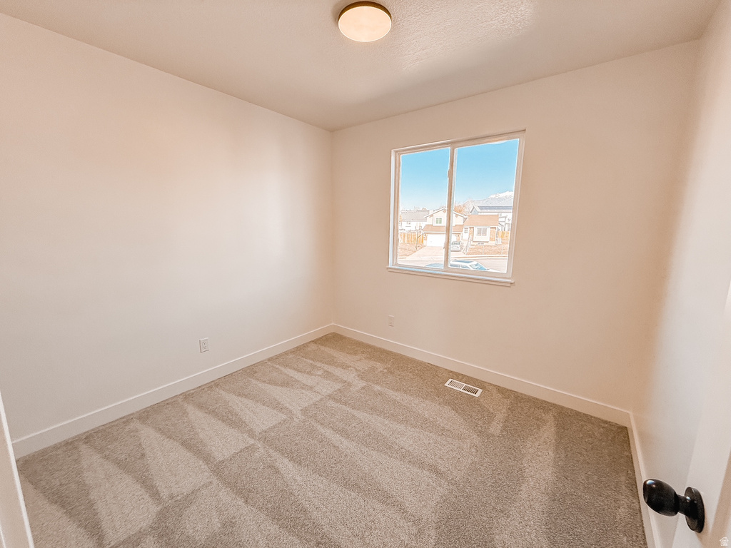 247 W 1925 N Layton, UT 84041