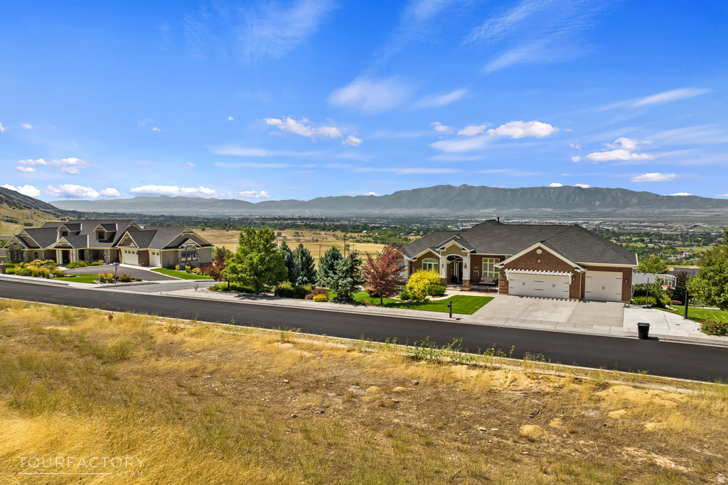 2758 N CANYON DR North Logan, UT 84341