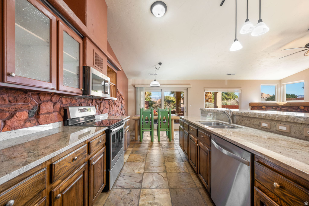 2484 W 960 N Hurricane, UT 84737