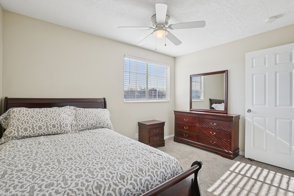 5664 W CAPE VISTA WAY West Valley City, UT 84128