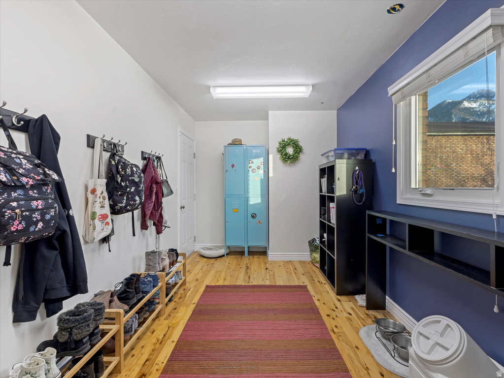 3064 E GRANITE MEADOW LN Sandy, UT 84092