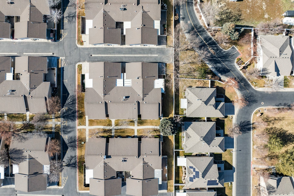 1598 W CORNERSTONE DR South Jordan, UT 84095