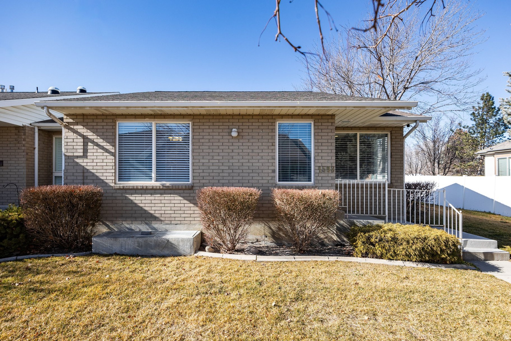 1598 W CORNERSTONE DR South Jordan, UT 84095