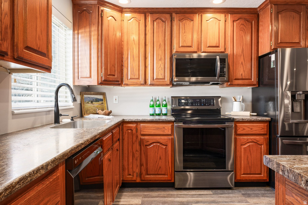 1598 W CORNERSTONE DR South Jordan, UT 84095