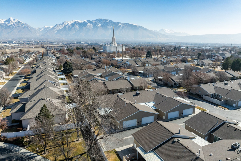 1598 W CORNERSTONE DR South Jordan, UT 84095