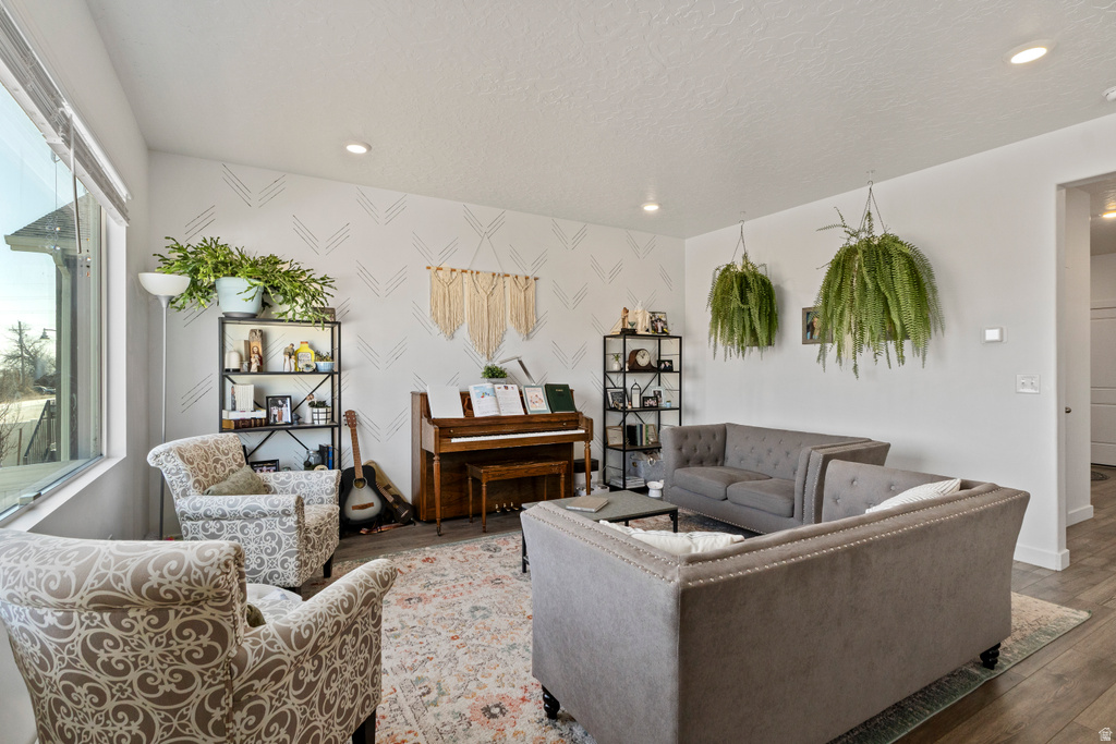 242 N MANDALYN WAY Saratoga Springs, UT 84045